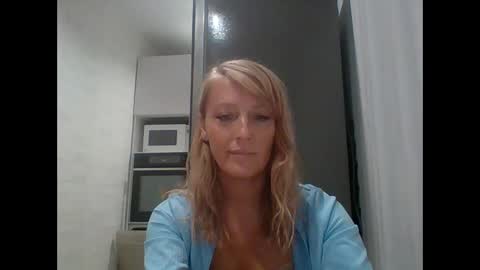 Veessa online show from October 5, 2025, 5:11 pm