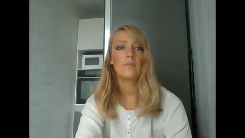 Veessa online show from October 19, 2025, 12:39 pm
