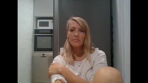 Veessa online show from October 23, 2025, 6:06 pm