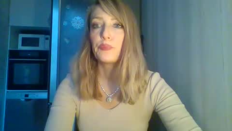 Snapshot of veessa chatting on January 14, 2026, 2:01 pm Veessa online show from January 14, 2026, 2:01 pm