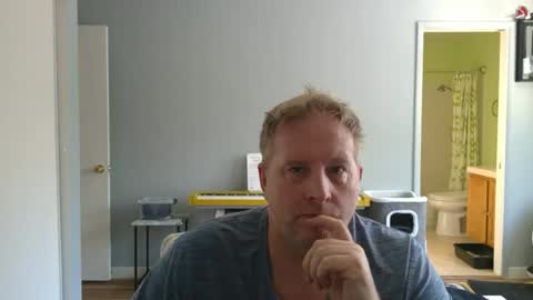 Snapshot of vegasbiman chatting on June 18, 2026, 2:43 pm vegasbiman online show from June 18, 2026, 2:43 pm