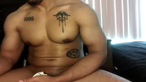 Snapshot of vegasluv702 chatting on May 5, 2026, 9:12 pm Vegas Love online show from May 5, 2026, 9:12 pm