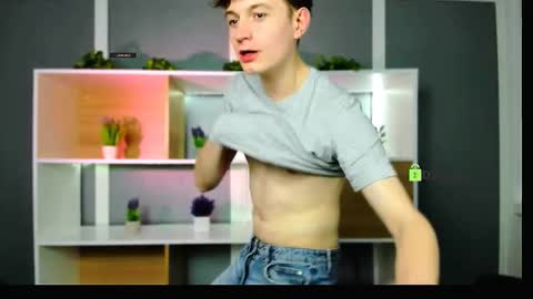 veldi_to online show from February 3, 2026, 2:53 am