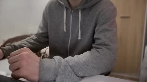 Snapshot of velian_hard chatting on November 14, 2025, 6:39 pm velian_hard online show from November 14, 2025, 6:39 pm