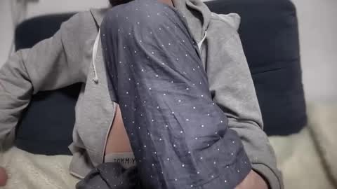 Snapshot of velian_hard chatting on November 19, 2025, 7:30 am velian_hard online show from November 19, 2025, 7:30 am