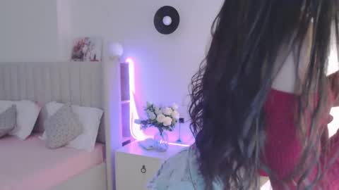 Snapshot of veliasai chatting on June 4, 2026, 3:01 am VeliaSai online show from June 4, 2026, 3:01 am