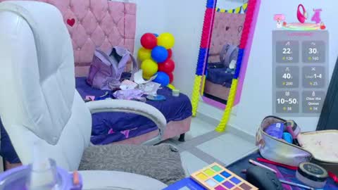 velinahoneyy online show from July 4, 2026, 12:44 pm