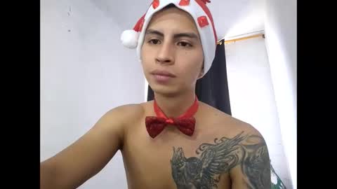 velk_hot1 online show from December 31, 2024, 3:31 pm