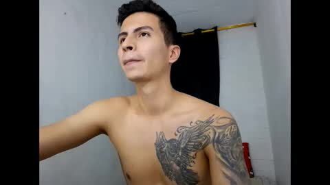 velk_hot1 online show from January 13, 2025, 11:27 pm