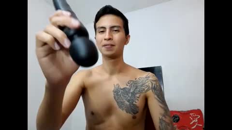 velk_hot1 online show from February 11, 2025, 4:24 pm