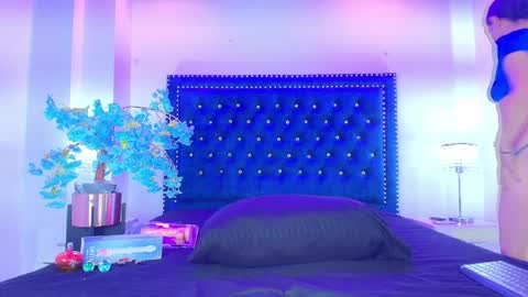 velora_nigth online show from April 6, 2026, 11:55 am