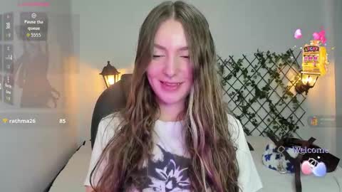 Snapshot of velvet__moon chatting on February 1, 2026, 4:38 pm Sophi online show from February 1, 2026, 4:38 pm