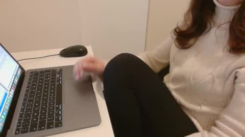 Velvet Desiree online show from February 4, 2026, 6:03 pm