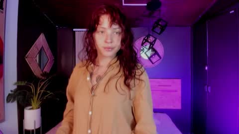 Isabella  online show from February 24, 2026, 11:41 am