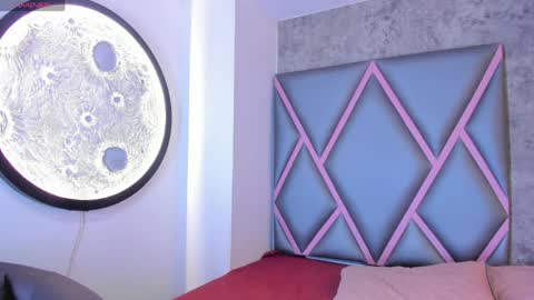 Snapshot of velvet_duo23 chatting on May 11, 2026, 4:04 pm Stefany Y Diego online show from May 11, 2026, 4:04 pm