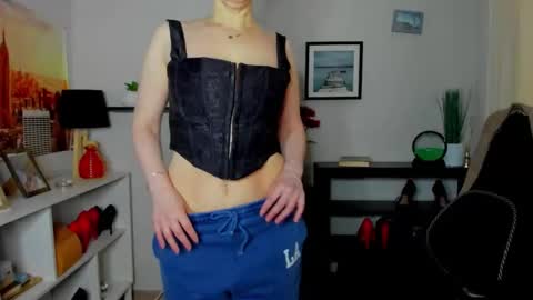 Jasmine online show from November 15, 2025, 8:11 am