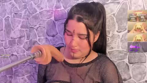 velvet_rosee_ online show from September 14, 2025, 3:44 pm