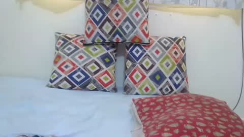 velvet online show from January 18, 2025, 7:28 am