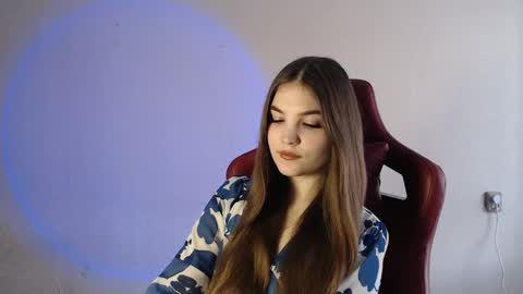 velveta_kiss online show from February 24, 2025, 11:32 am