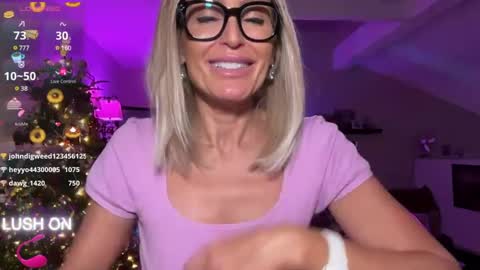 VelvetBarbie online show from December 29, 2024, 5:10 am