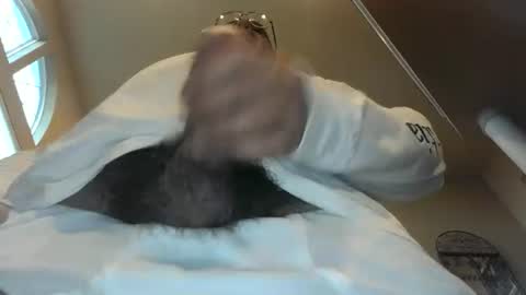 velvetcock25 online show from June 17, 2026, 10:06 am