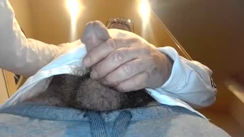 velvetcock25 online show from July 16, 2026, 7:14 am