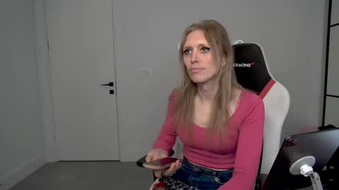 VelvetTGirl online show from February 25, 2026, 3:54 pm