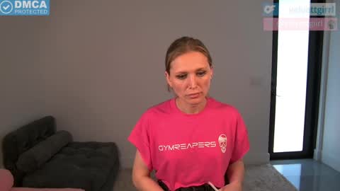 VelvetTGirl online show from May 9, 2026, 7:19 pm