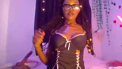 Snapshot of velvetyvixen chatting on October 8, 2025, 5:38 am COCO XOXO online show from October 8, 2025, 5:38 am