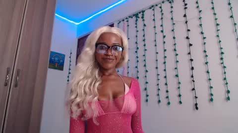 Snapshot of velvetyvixen chatting on July 3, 2026, 8:43 am COCO XOXO online show from July 3, 2026, 8:43 am