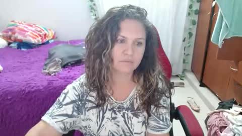venecasexy44 online show from April 12, 2026, 8:19 am