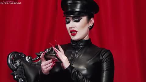 MISTRESS online show from October 19, 2025, 12:06 pm