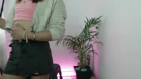 vennus6969 online show from March 5, 2025, 6:12 pm