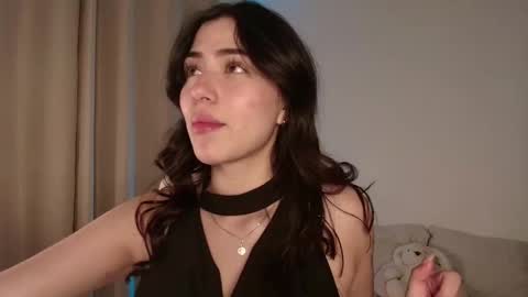 venus_art11 online show from November 11, 2025, 2:33 am