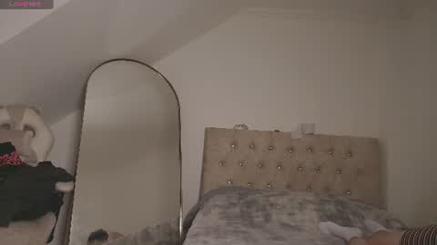 Snapshot of venus_art11 chatting on June 16, 2026, 8:50 am venus_art11 online show from June 16, 2026, 8:50 am