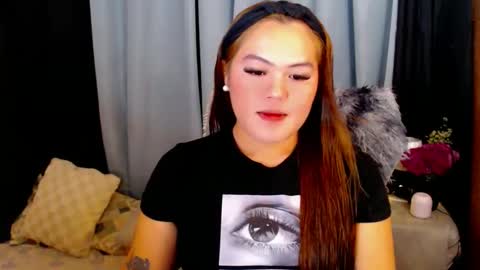 I am Colly Your mystery girl online show from November 30, 2025, 10:30 am