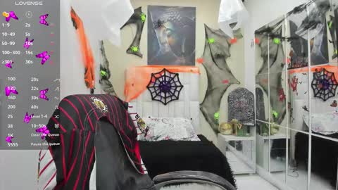 Venus Cortez  online show from November 2, 2025, 5:48 pm