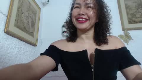 venus_lov online show from November 21, 2025, 10:25 am