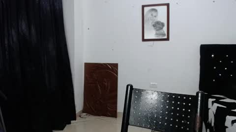 venus_menoza online show from January 10, 2026, 12:18 pm