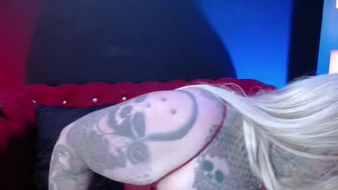 Snapshot of venus_rock chatting on October 13, 2025, 3:50 am Venus Ink online show from October 13, 2025, 3:50 am