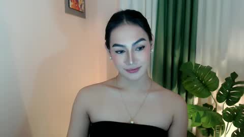 Venus Sunrise Bombshell online show from October 4, 2025, 9:46 pm