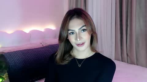 Venus Sunrise Bombshell online show from March 4, 2026, 1:33 am