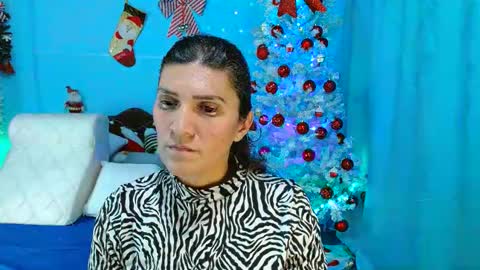 Catalina online show from December 31, 2024, 1:04 am