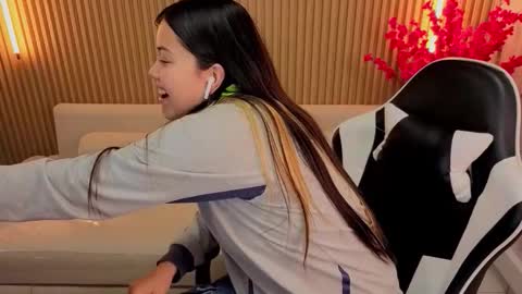 Venus  online show from March 13, 2026, 12:45 pm