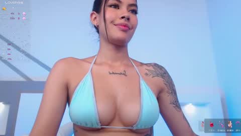 Snapshot of venusevans1 chatting on January 13, 2025, 11:27 pm Venus Evans online show from January 13, 2025, 11:27 pm