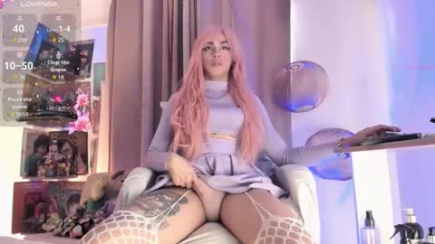 Venus online show from December 1, 2025, 9:42 pm