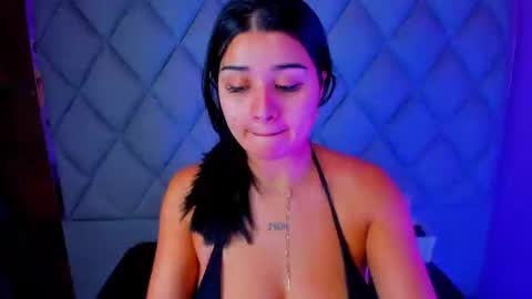 Venusowen  online show from October 8, 2025, 1:31 pm