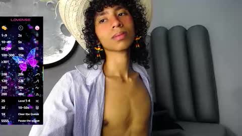 venuss_03 online show from September 21, 2025, 3:30 am