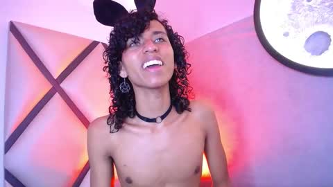 Snapshot of venuss_03 chatting on December 23, 2025, 3:37 am venuss_03 online show from December 23, 2025, 3:37 am