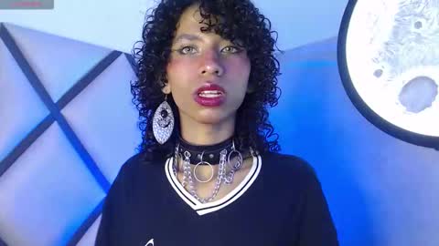 Snapshot of venuss_03 chatting on January 13, 2026, 3:23 am venuss_03 online show from January 13, 2026, 3:23 am